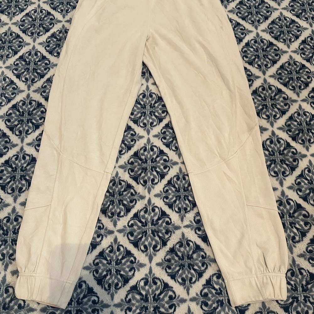 Lululemon Sweatpants Size 4